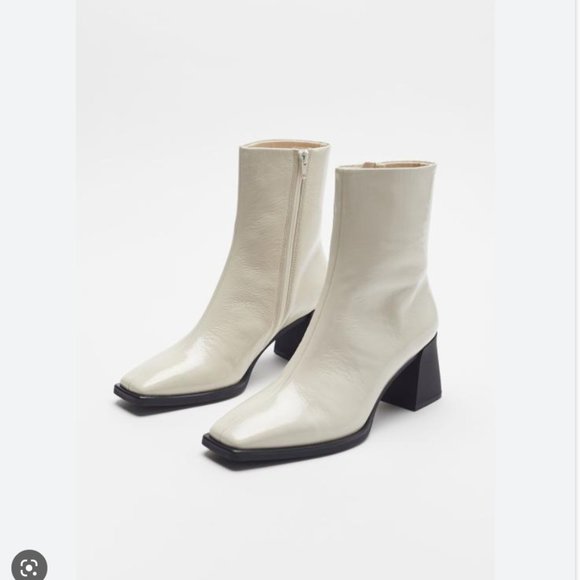 Vagabond Shoes - Vagabond Shoemakers Hedda Square Toe Boot Ivory